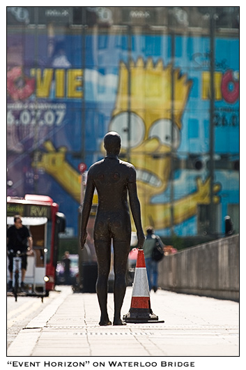 IMAGE: http://jotbin.com/files/ph/20070810/img_9348f.jpg